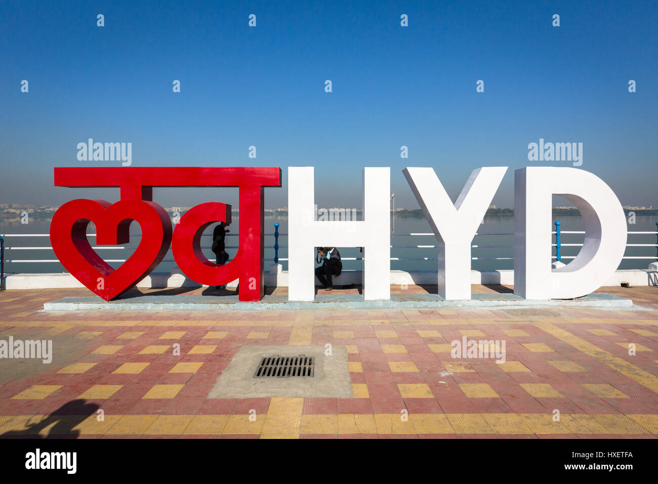 Hyderabad, Inde - novembre 26,2016 hyd. L'amour est une nouvelle installation typographique conçu par hitesh malaviya & Hanif Kureshi.c'est un monument de l'amour d Banque D'Images