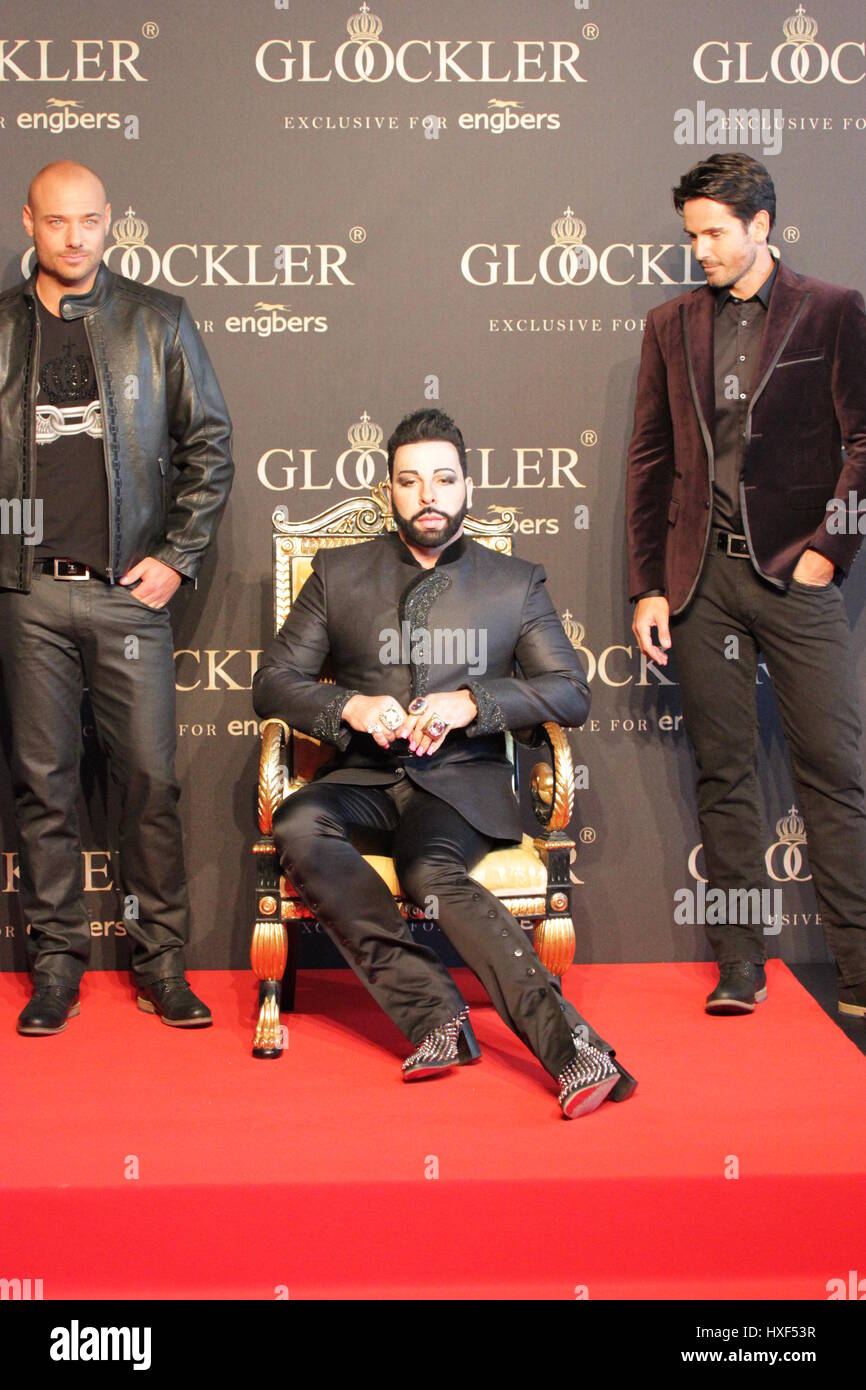 Berlin, Allemagne, 28 août 2014 Créateur : Harald Glööckler présente son étiquette pour Engbers fashion. Banque D'Images