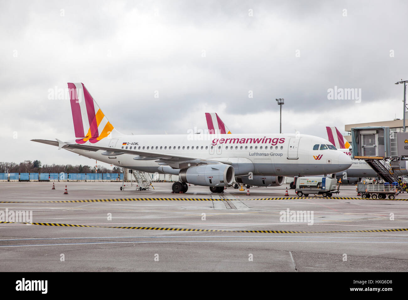 COLOGNE, ALLEMAGNE - 9 mars 2017 : Airbus A319-100 GermanWings, la porte de l'aéroport de Cologne, Allemagne Banque D'Images