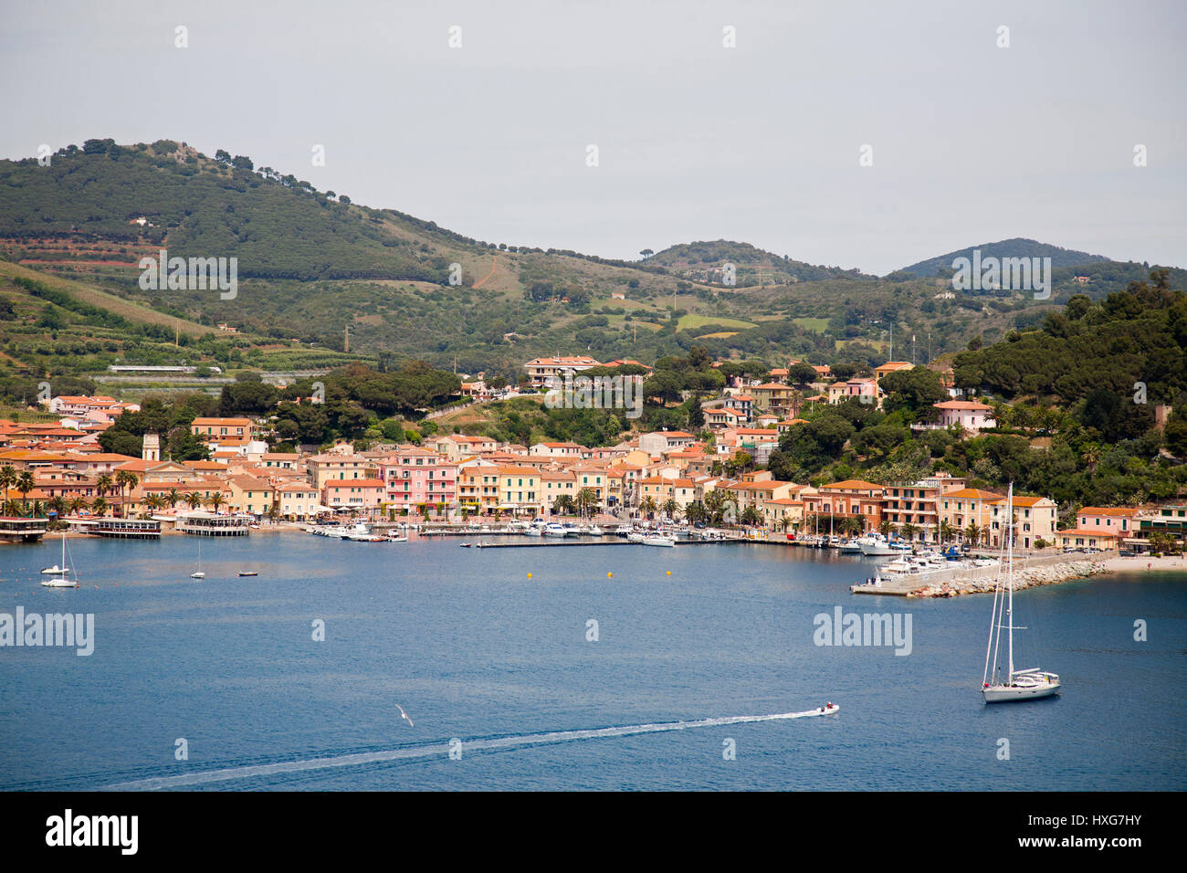 L'Europe, Italie, Toscane, l'île d'Elbe, Porto Azzurro village Banque D'Images
