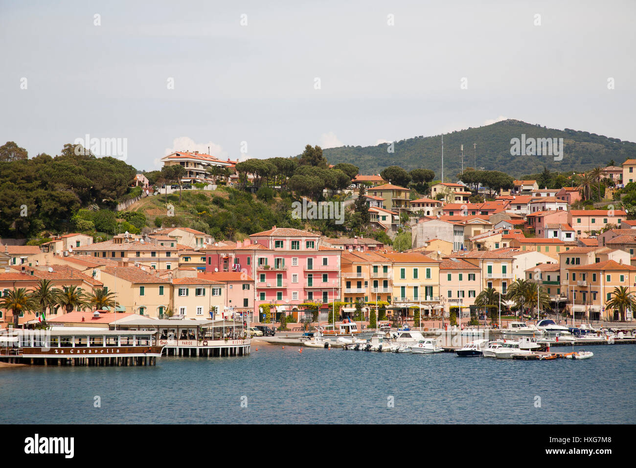L'Europe, Italie, Toscane, l'île d'Elbe, Porto Azzurro village Banque D'Images