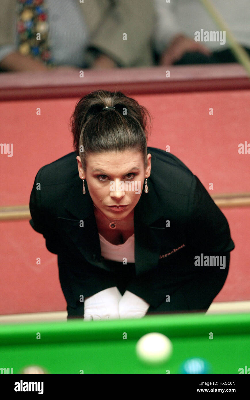 MICHAELA TABB ARBITRE CREUSET SHEFFIELD ANGLETERRE 20 Avril 2003 Banque D'Images