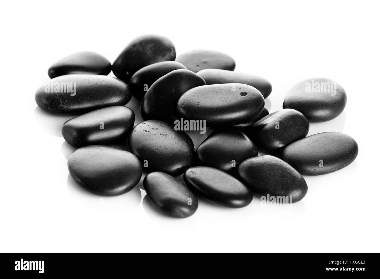 Pierres de massage noir isolé Banque D'Images