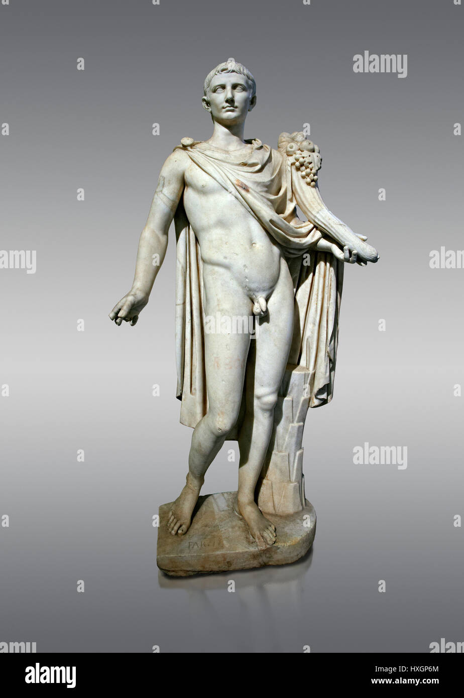 Statues de marbre romaines Banque de photographies et d'images à haute  résolution - Alamy
