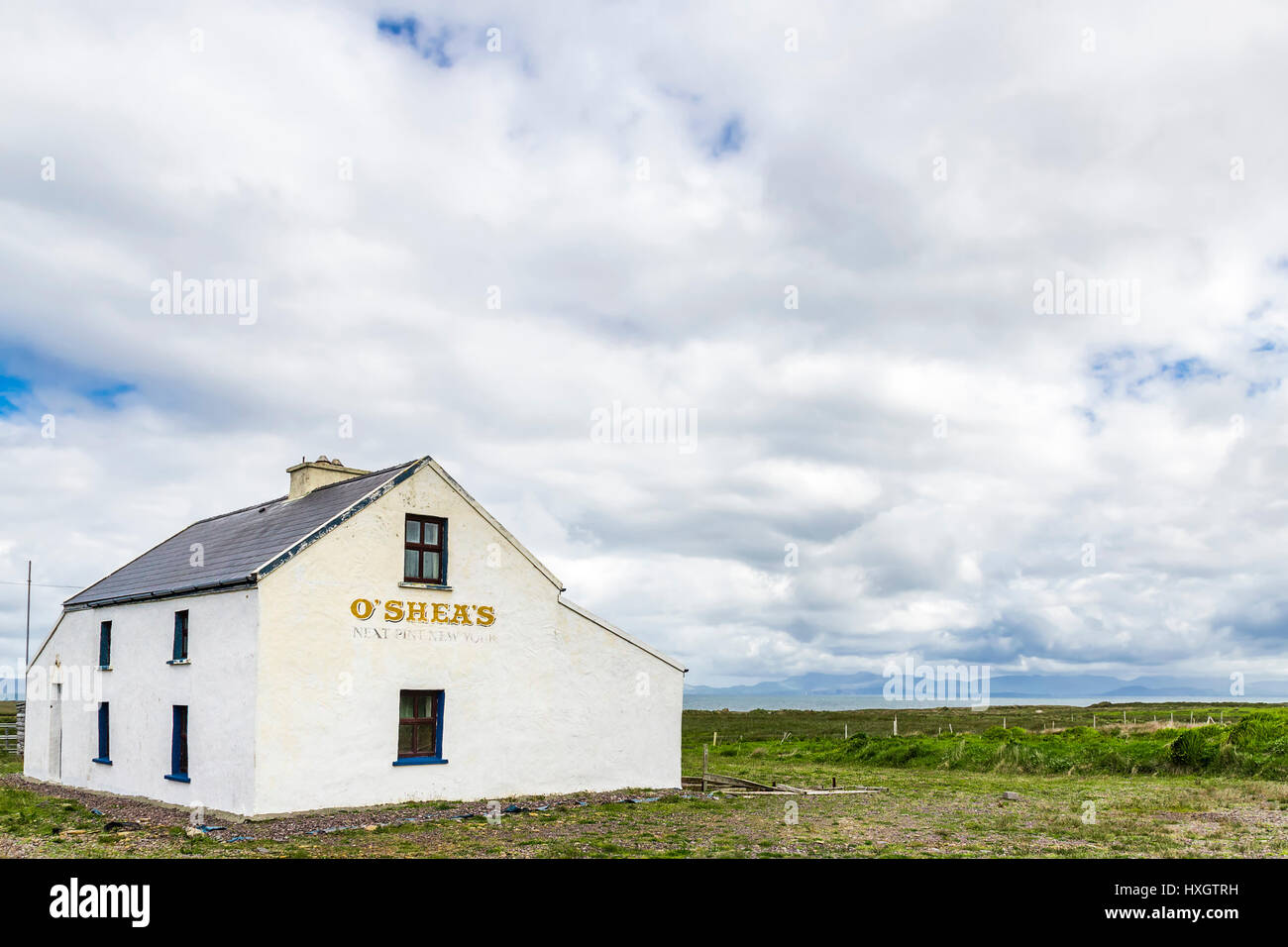 O'Shea's pub, abandonnés sur l'île de Valentia, comté de Kerry, Irlande Banque D'Images