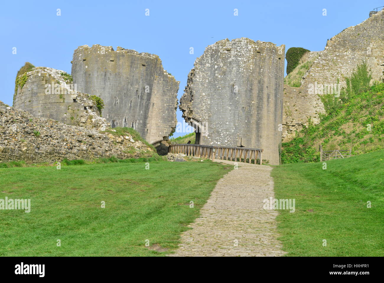 Les ruines de château de Corfe sur un matin de printemps en mars Banque D'Images