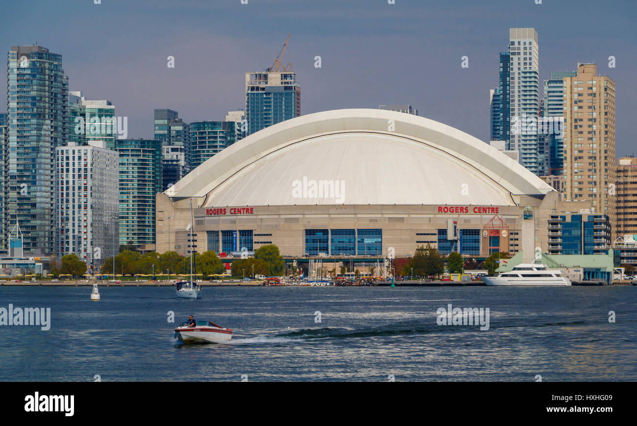 Le Rogers Centre à Queens Quay sur le lac Ontario, Toronto, Ontario, Canada. Banque D'Images