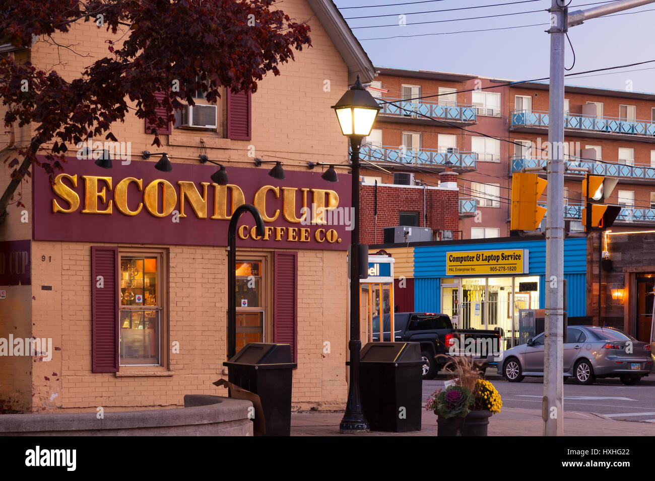 Un Second Cup Coffee shop au centre-ville de Port Credit, Mississauga, Ontario, Canada. Banque D'Images