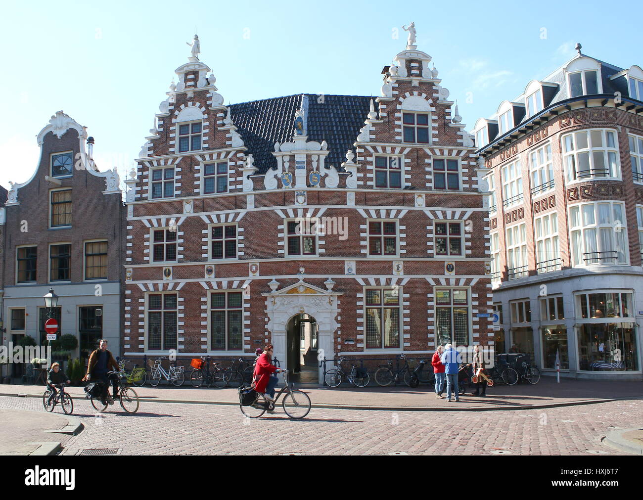 Statenlogement monumentale (1622), l'ancien hôtel de ville (et jusqu'en 1977) à Hoorn, Noord-Holland, Holland. Réputé pour le double épaulement crow gables Banque D'Images
