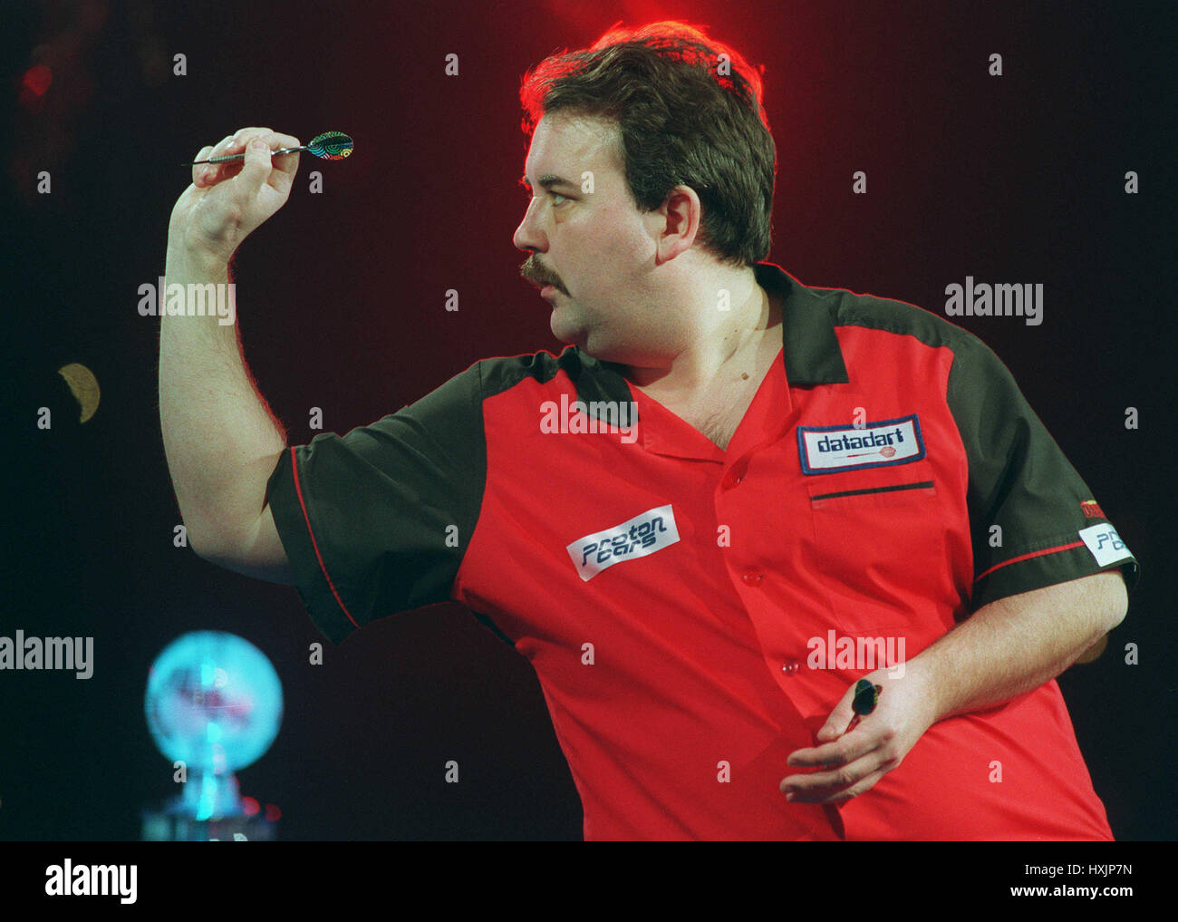 PHIL TAYLOR PRO FLÉCHETTES WDC 12 Janvier 1995 Banque D'Images
