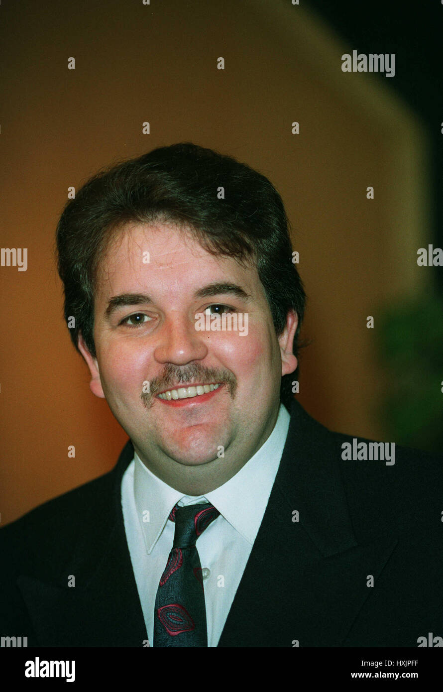 PHIL TAYLOR ANGLETERRE FLÉCHETTES 14 Avril 1993 Banque D'Images