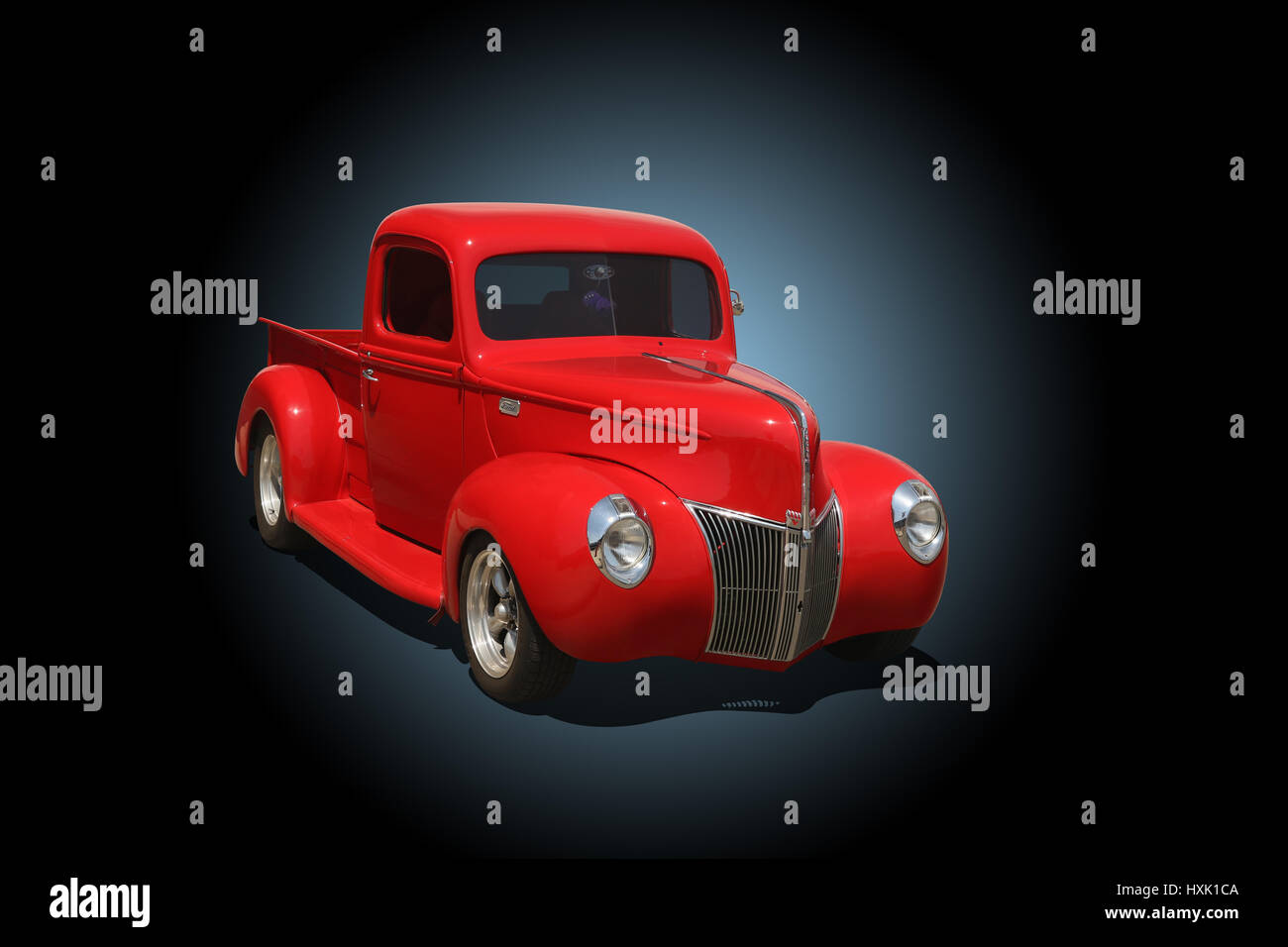 Chariot- 1940 pickup Ford. Rouge. Banque D'Images