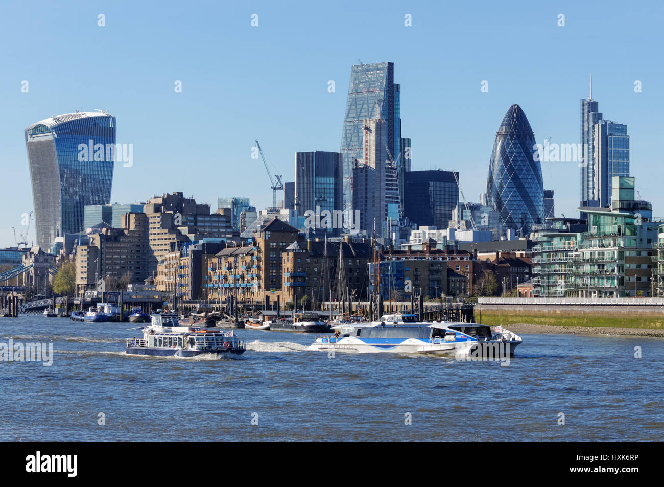 La Tamise et la City de Londres, Londres Angleterre Royaume-Uni UK Banque D'Images