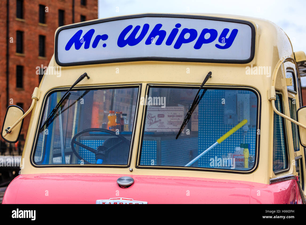 Mr Whippy Ice cream van à l'Albert Dock Liverpool Banque D'Images