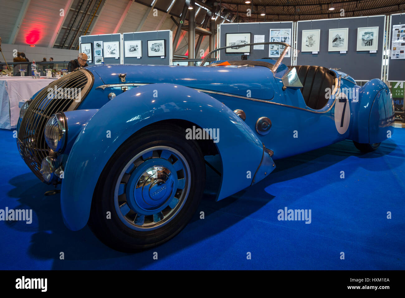 Voiture de sport Peugeot 402 Darl'mat Sport Roadster Spécial, 1937. Plus grand d'Europe Exposition de voitures classiques 'RETRO' classiques Banque D'Images