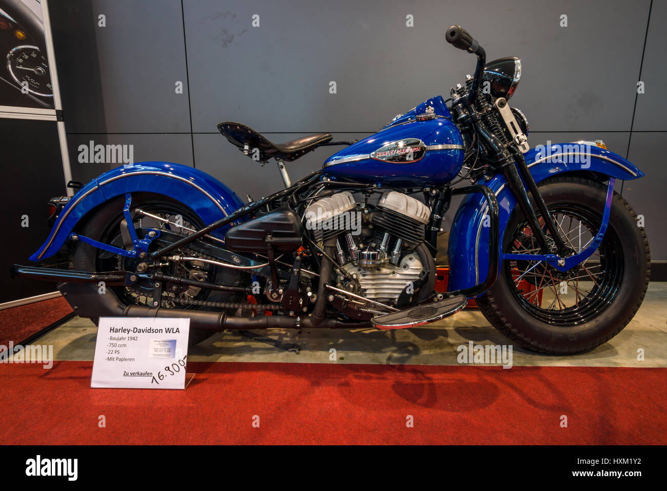 STUTTGART, ALLEMAGNE - Mars 02, 2017 : US Army Harley-Davidson WLA moto 1942. Plus grand d'Europe Exposition de voitures classiques 'RETRO' classiques Banque D'Images