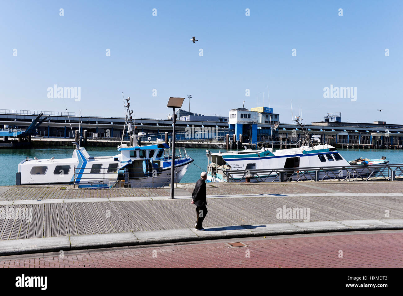 Port de boulogne sur mer chalutier Banque de photographies et d’images à haute résolution Alamy