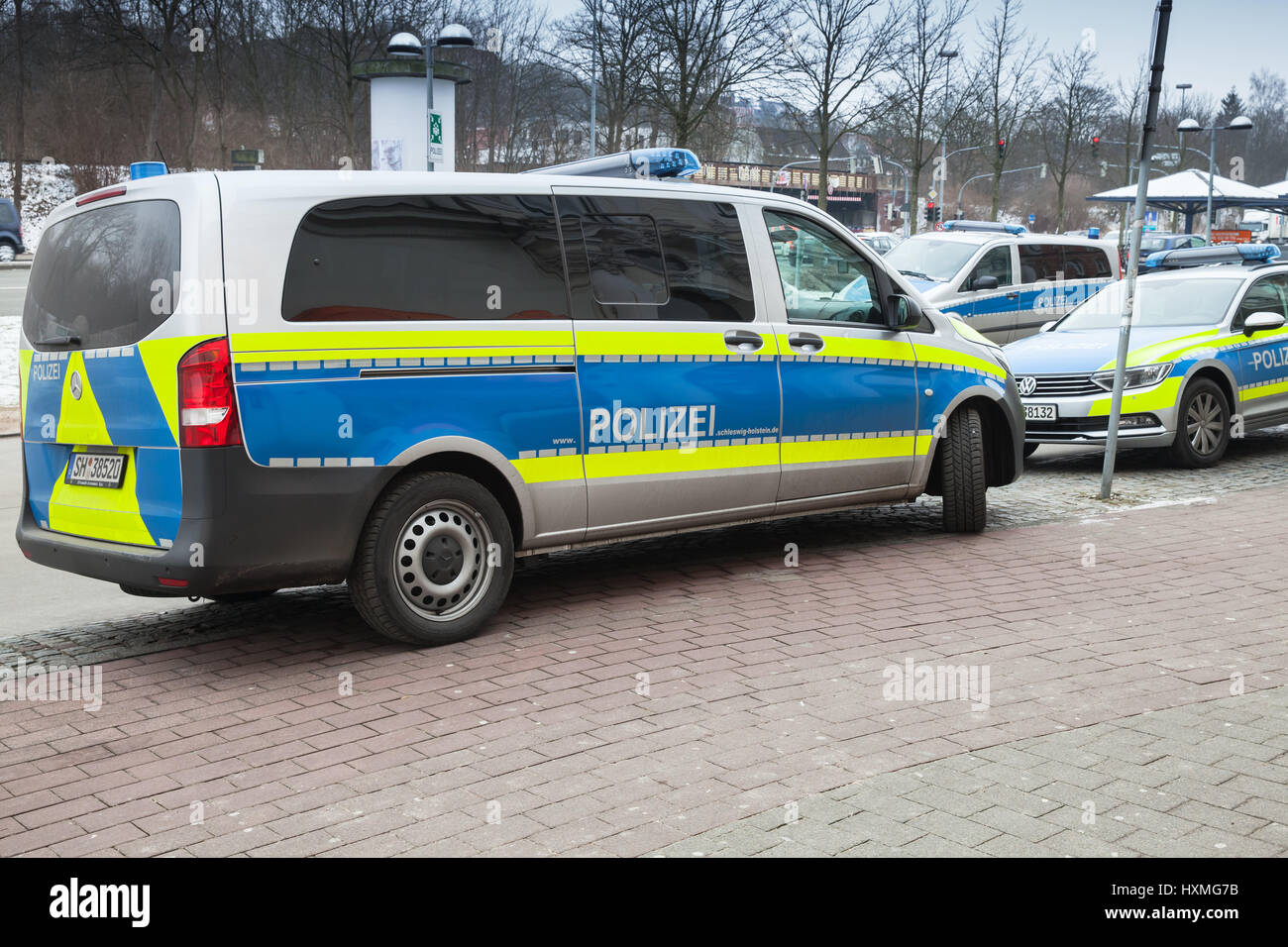 Flensburg, Allemagne - 10 Février 2017 : Mercedes Benz Vito van, voiture de police allemand moderne Banque D'Images