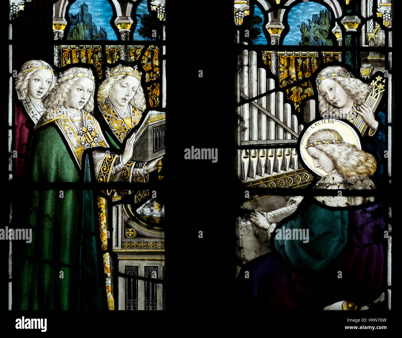 Saint Cecilia vitrail, St Pierre et St Paul's Church, Chatteris, Cambridgeshire, Angleterre, RU Banque D'Images
