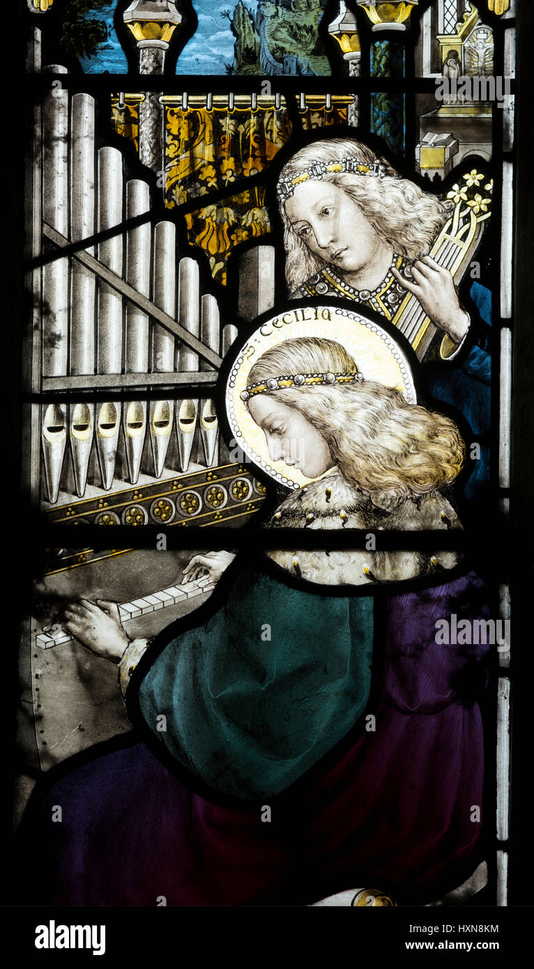 Saint Cecilia vitrail, St Pierre et St Paul's Church, Chatteris, Cambridgeshire, Angleterre, RU Banque D'Images