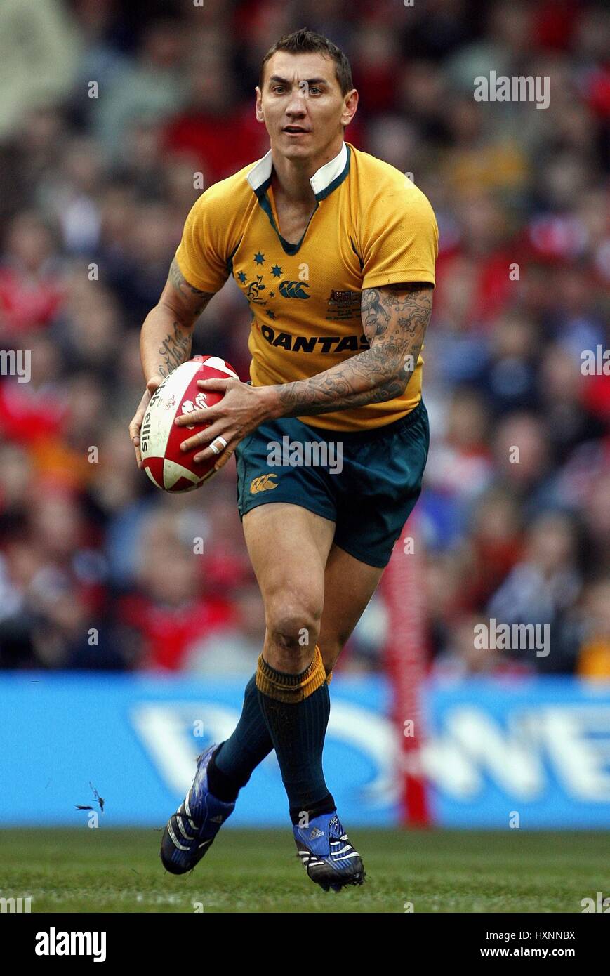 MAT ROGERS AUSTRALIE RU MILLENNIUM STADIUM CARDIFF WALES 04 Novembre 2006 Banque D'Images