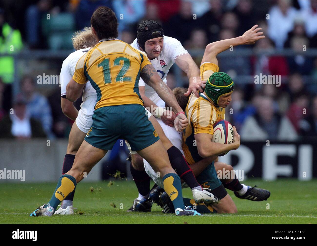 MATT GITEAU& JONNY WILKINSON ANGLETERRE V AUSTRALIE ANGLETERRE TWICKENHAM MIDDLESEX 07 Novembre 2009 Banque D'Images