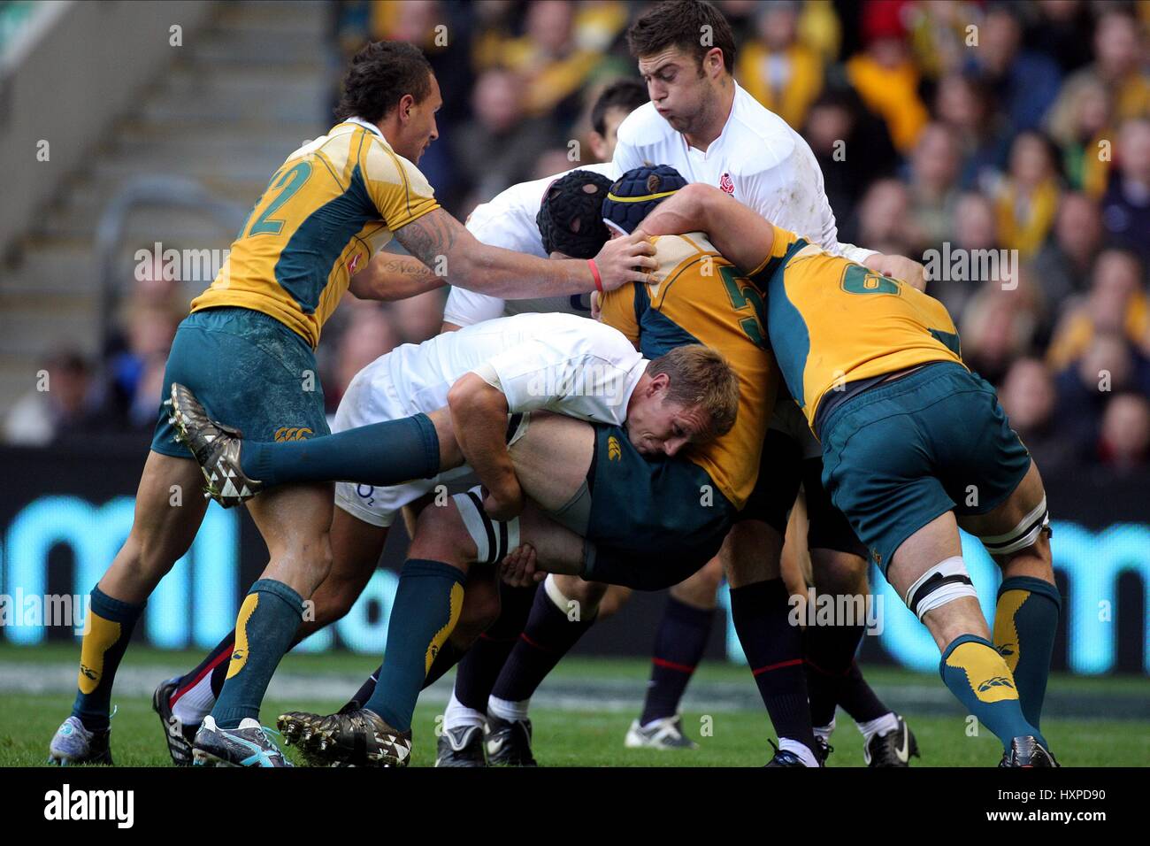 JONNY WILKINSON MARK CHISHOLM ANGLETERRE V AUSTRALIE ANGLETERRE TWICKENHAM MIDDLESEX 07 Novembre 2009 Banque D'Images