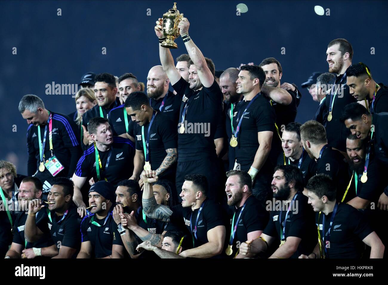 R MCCAW LÈVE LA COUPE DU MONDE DE RUGBY NOUVELLE ZÉLANDE Nouvelle-Zélande Australie V V TWICKENHAM Londres Angleterre 31 octobre 2015 Banque D'Images
