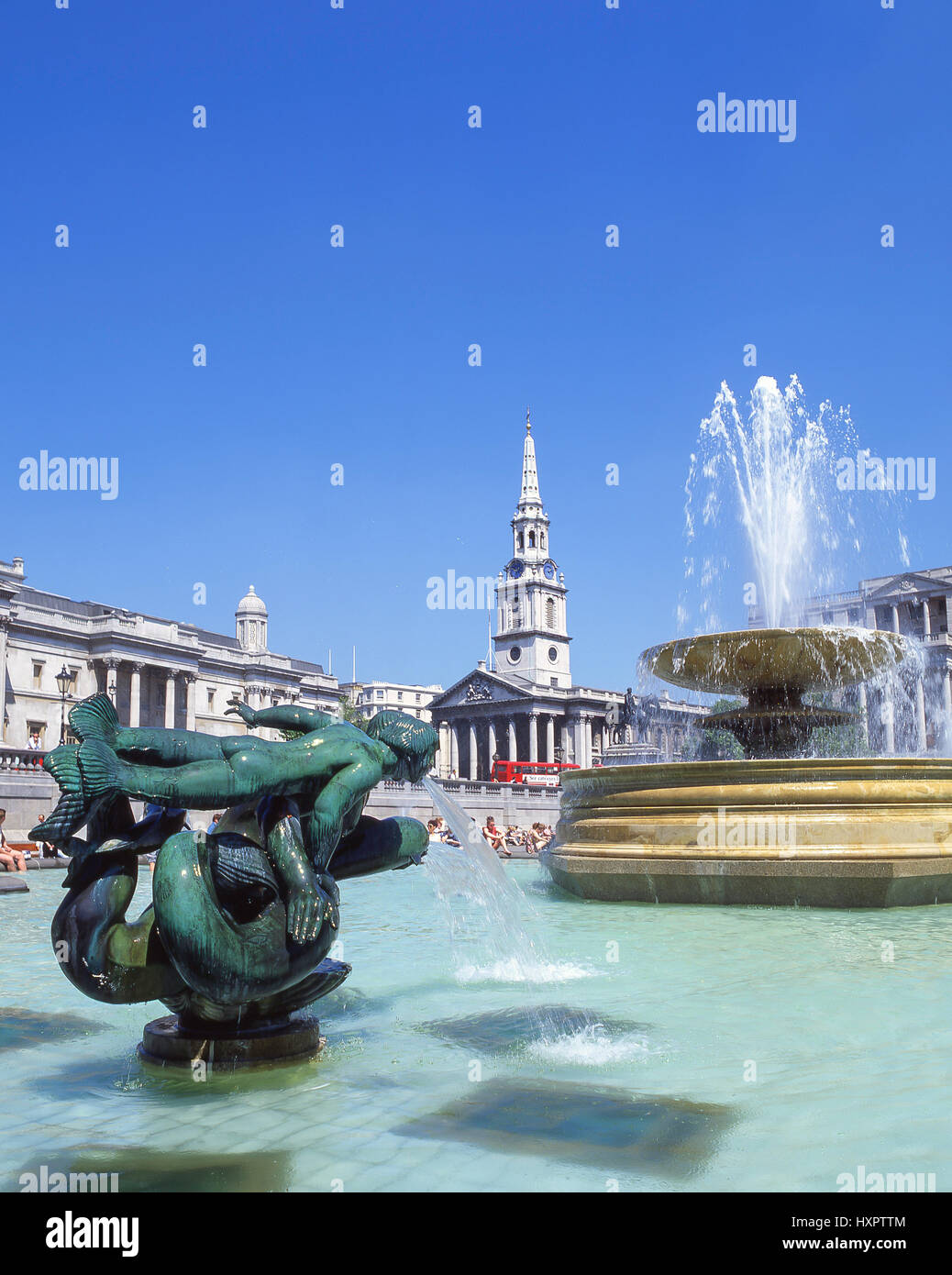 La fontaine, Trafalgar Square, City of westminster, Greater London, Angleterre, Royaume-Uni Banque D'Images