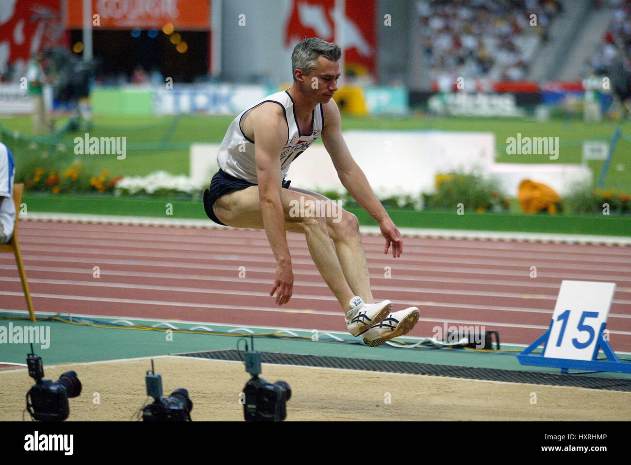 JONATHAN EDWARDS TRIPLE SAUT STADE DE FRANCE ST DENIS PARIS FRANCE 25 Août 2003 Banque D'Images