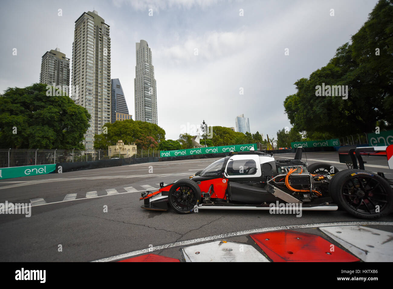 Buenos Aires, Argentine. 16Th Jun 2017. Roborace pratiques voiture autonome à la formule E Buenos Aires ePrix course auto. Banque D'Images