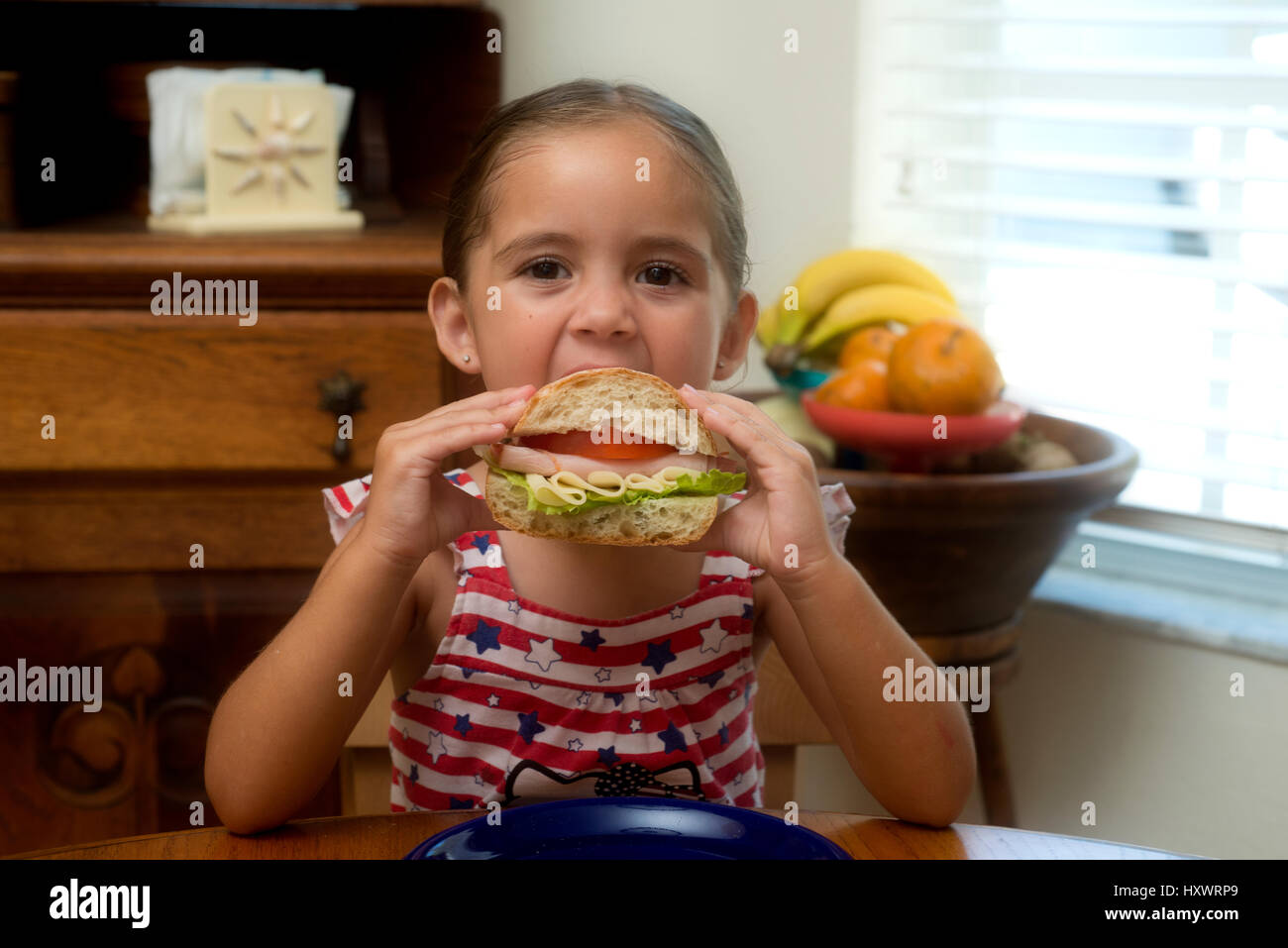Sandwich girl Banque de photographies et d'images à haute résolution - Alamy