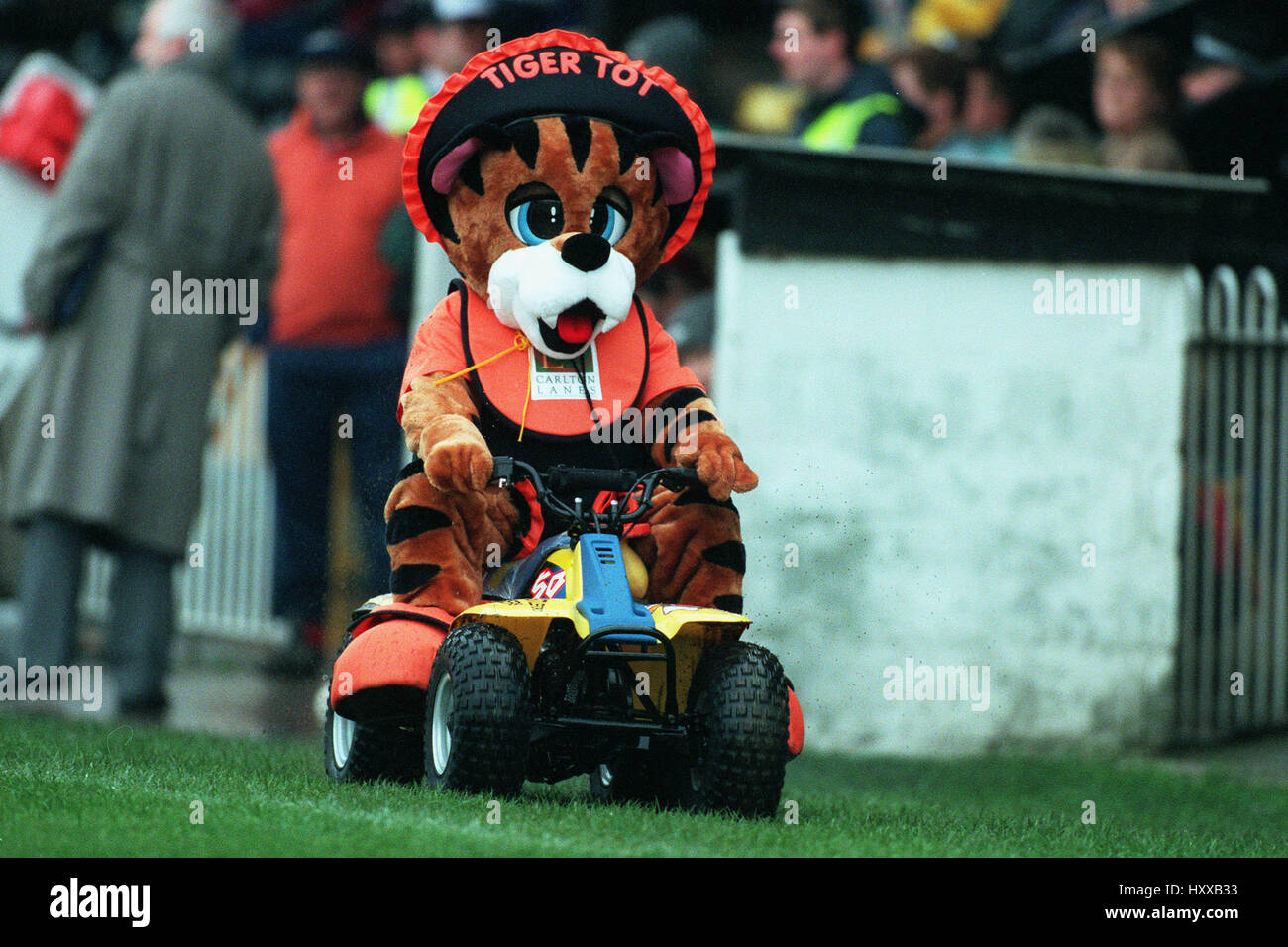 Mascotte TIGRE TOT CASTLEFORD CASTLEFORD TIGERS RLFC 09 Mars 1999 Banque D'Images