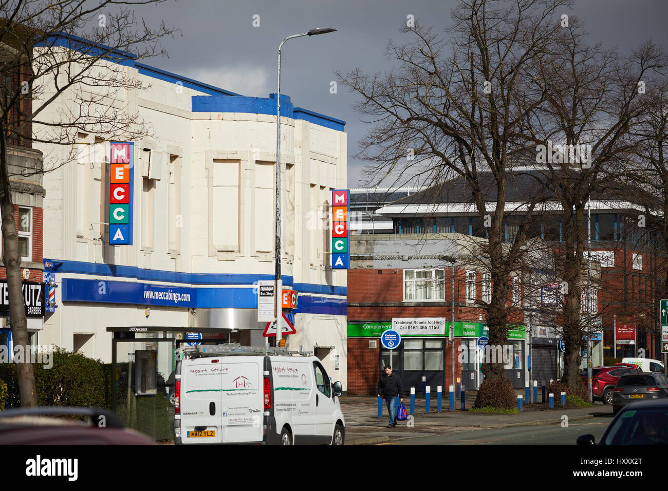 Mecca Bingo Bâtiment art déco sur Washway Road A56 route principale à travers la vente à Manchester, Angleterre, Royaume-Uni Banque D'Images