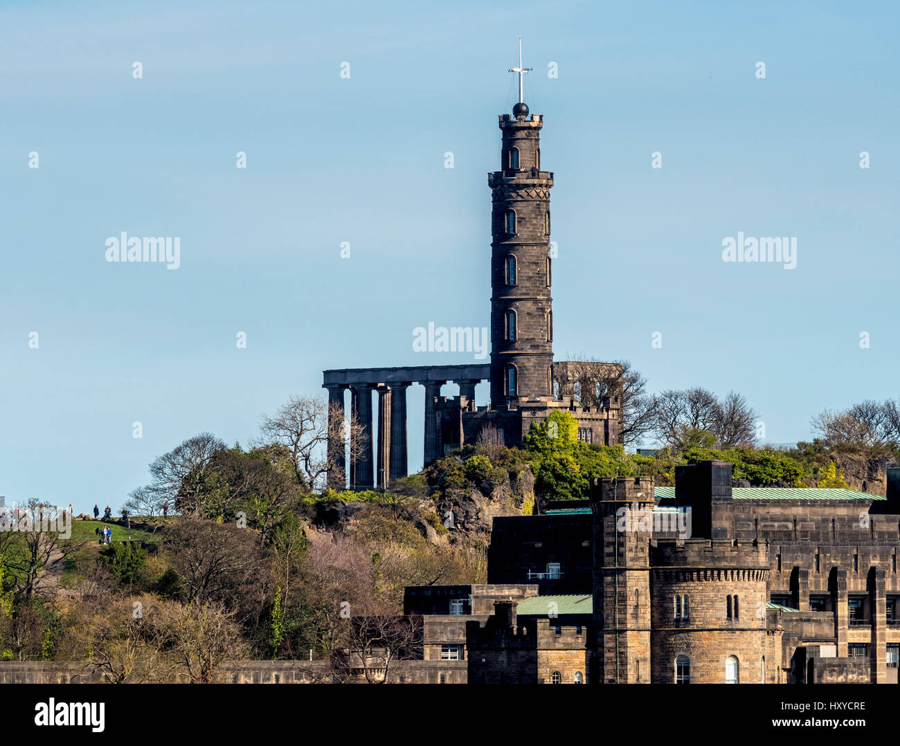 Le Nelson Monument et Monument National de l'Écosse, Calton Hill, Édimbourg, Écosse. Banque D'Images