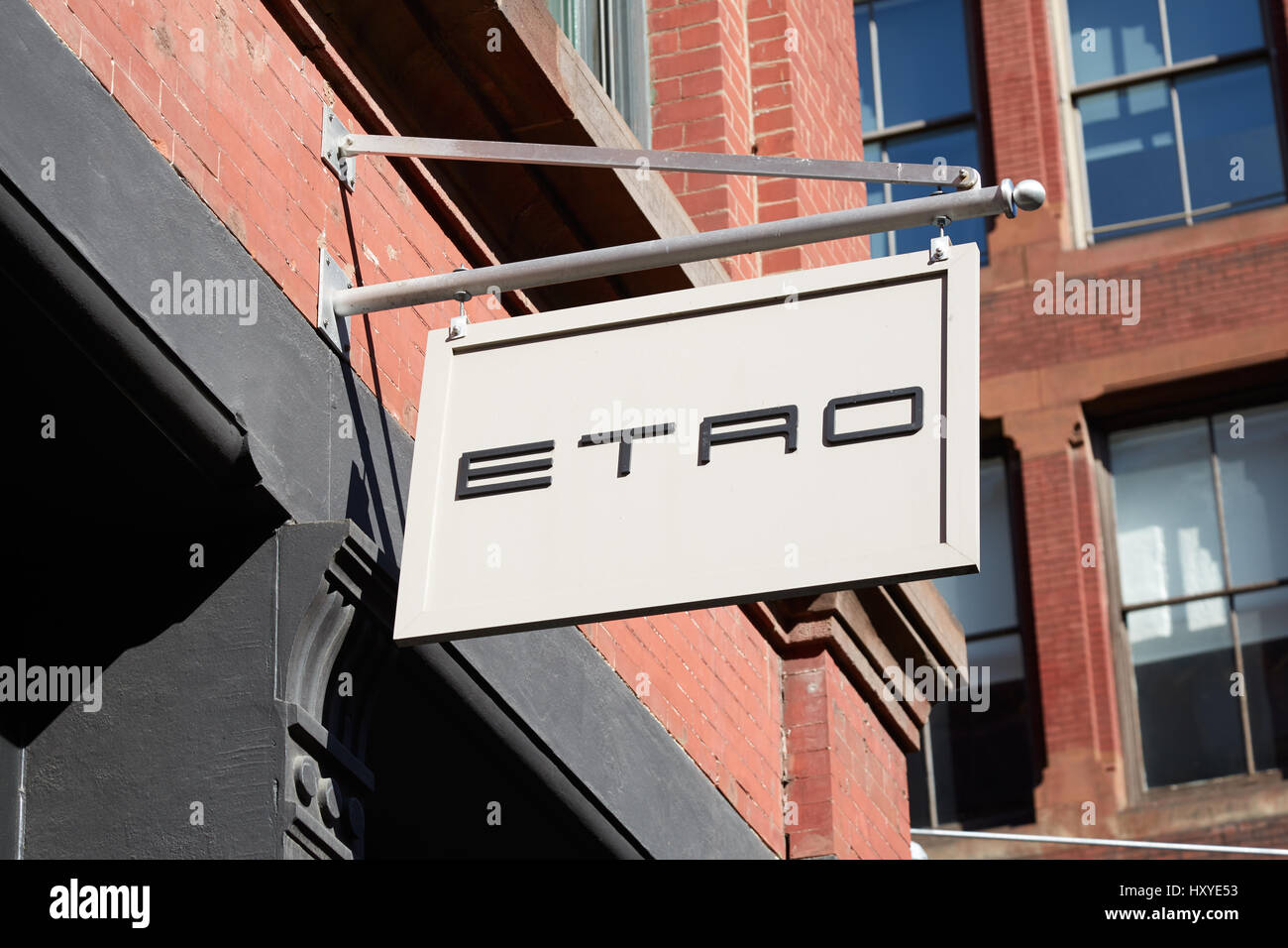 Boutique Etro sign in Greene Street à New York. La mode italienne Etro est une maison fondée en 1968. Banque D'Images