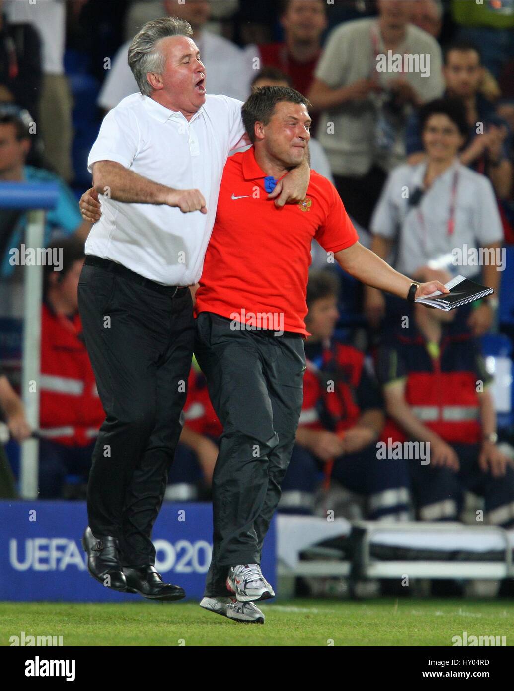 GUUS HIDDINK au coup de sifflet final HOLLAND V RUSSIE ST JAKOB PARK DE BÂLE SUISSE 21 Juin 2008 Banque D'Images