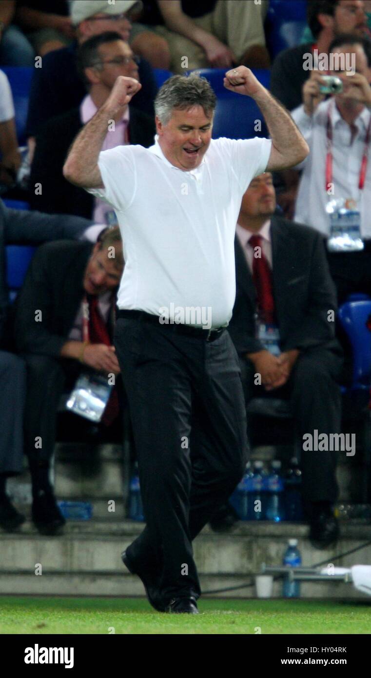 GUUS HIDDINK au coup de sifflet final HOLLAND V RUSSIE ST JAKOB PARK DE BÂLE SUISSE 21 Juin 2008 Banque D'Images