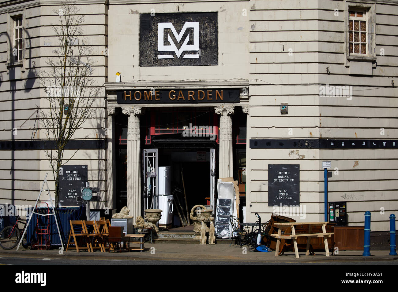 Secondhand shop Empire Huddersfield town centre-ville un grand marché de Kirklees Metropolitan Borough tWest, Yorkshire, Angleterre. UK. Banque D'Images