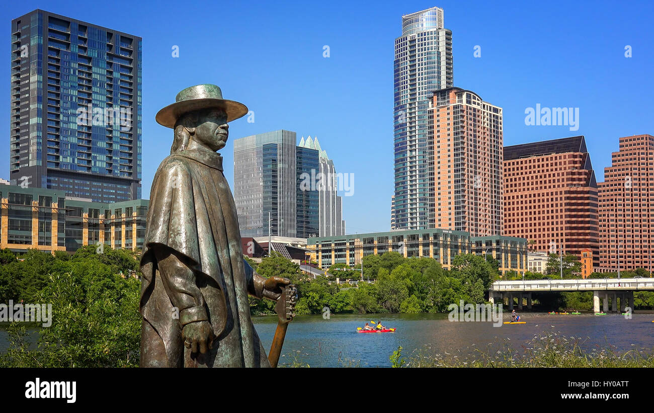 Statue de Stevie Ray Vaughan sur la rivière Colorado, du centre-ville d'Austin, Texas Banque D'Images