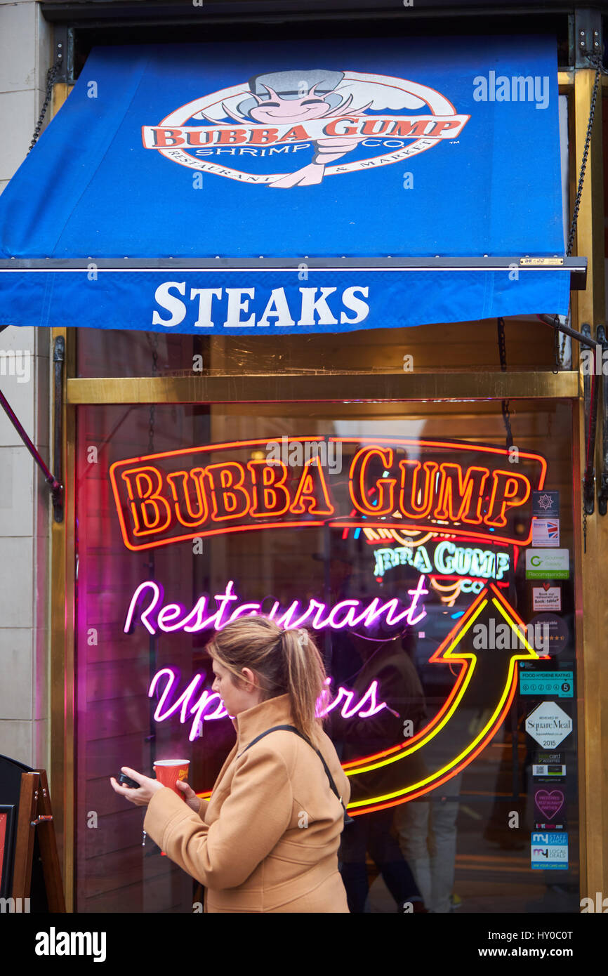 Vue générale de la Bubba Gump Shrimp Co restaurant à Londres Banque D'Images