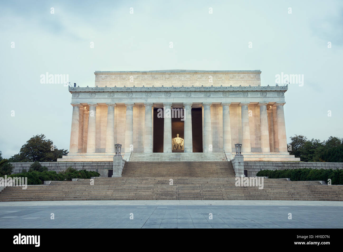 Le Lincoln Memorial à Washington DC à l'aube du week-end du Memorial Day Banque D'Images