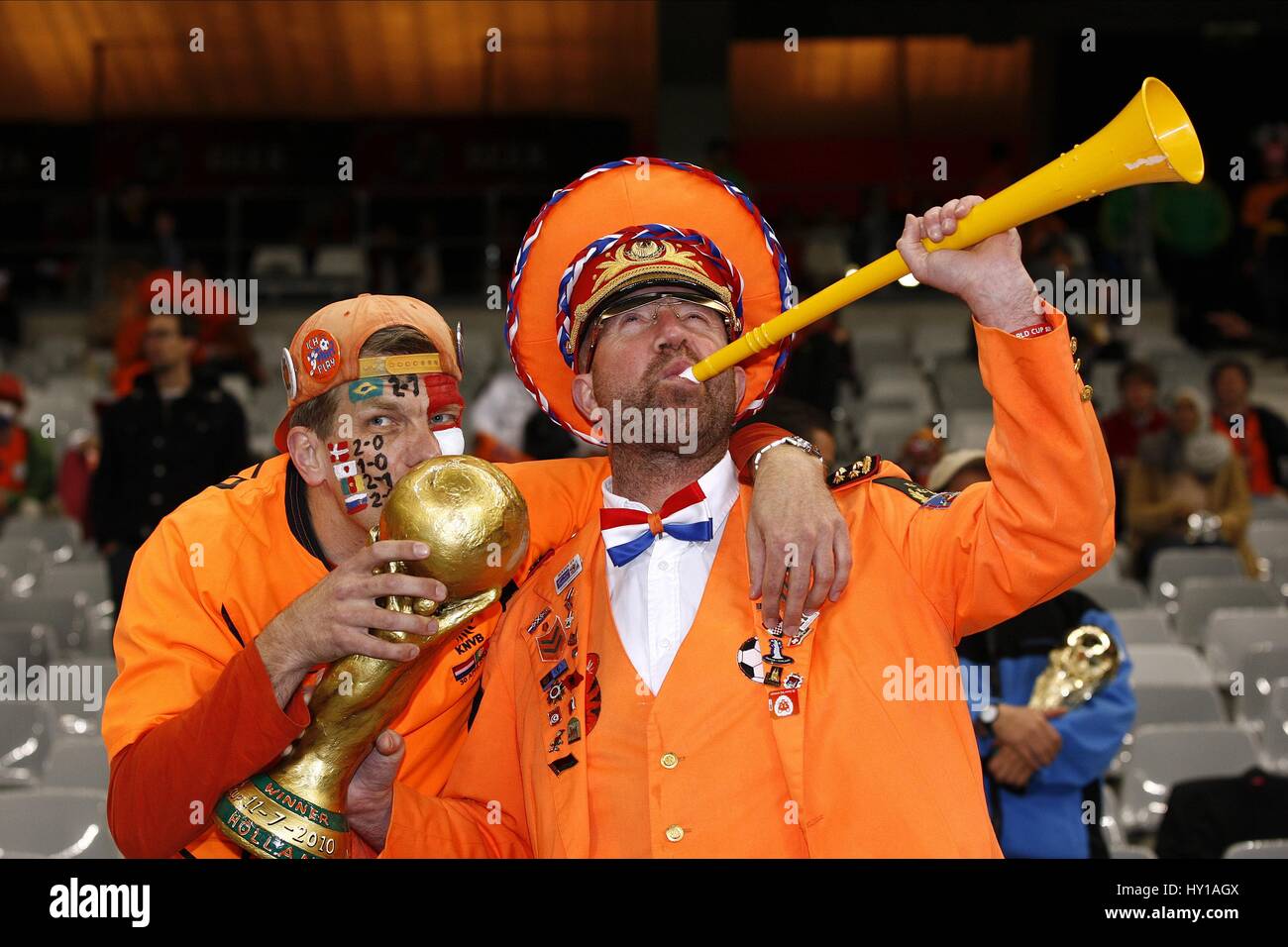 DUTCH FANS DANS LE STADE URUGUAY V HOLLAND GREEN POINT STADIUM CAPE TOWN AFRIQUE DU SUD 06 Juillet 2010 Banque D'Images