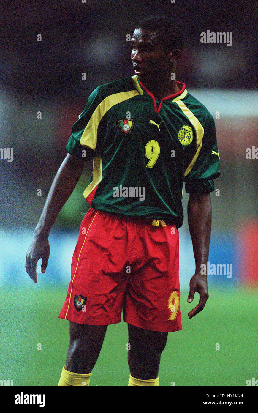 SAMUEL ETOO CAMEROUN NIIGATA STADIUM NIIGATA AU JAPON 02 Juin 2001 Banque D'Images