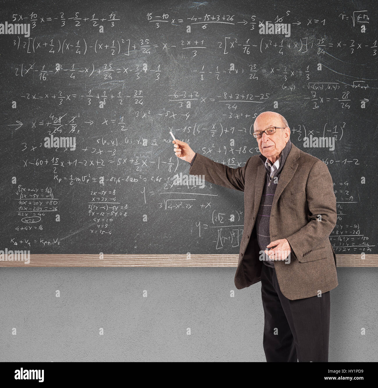 Professeur de mathématiques de personnes âgées Photo Stock Alamy