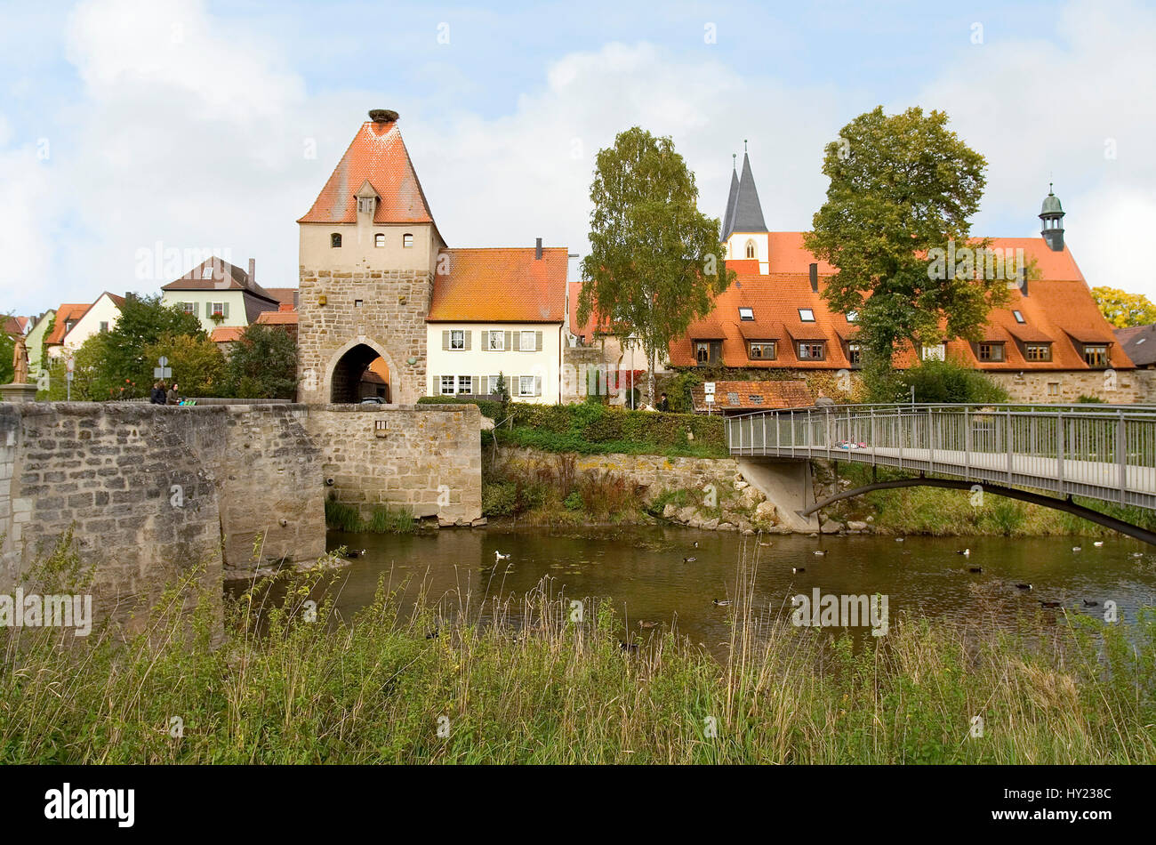Image de la pont traditionnel à l'entrée de la ville de Herrieden dans l'état allemand de Bade-Wurtemberg. Blick auf die mittelalterliche une BrÃ¼cke Banque D'Images