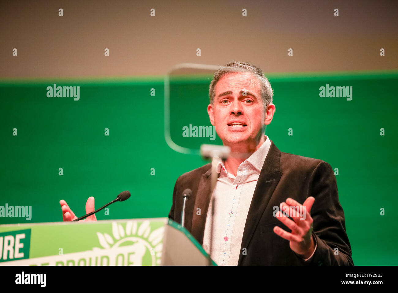Co-leader du parti vert d'Angleterre et du Pays de Galles, s'exprimant lors de la conférence du parti. Jonathan bartley politique politique des verts Banque D'Images