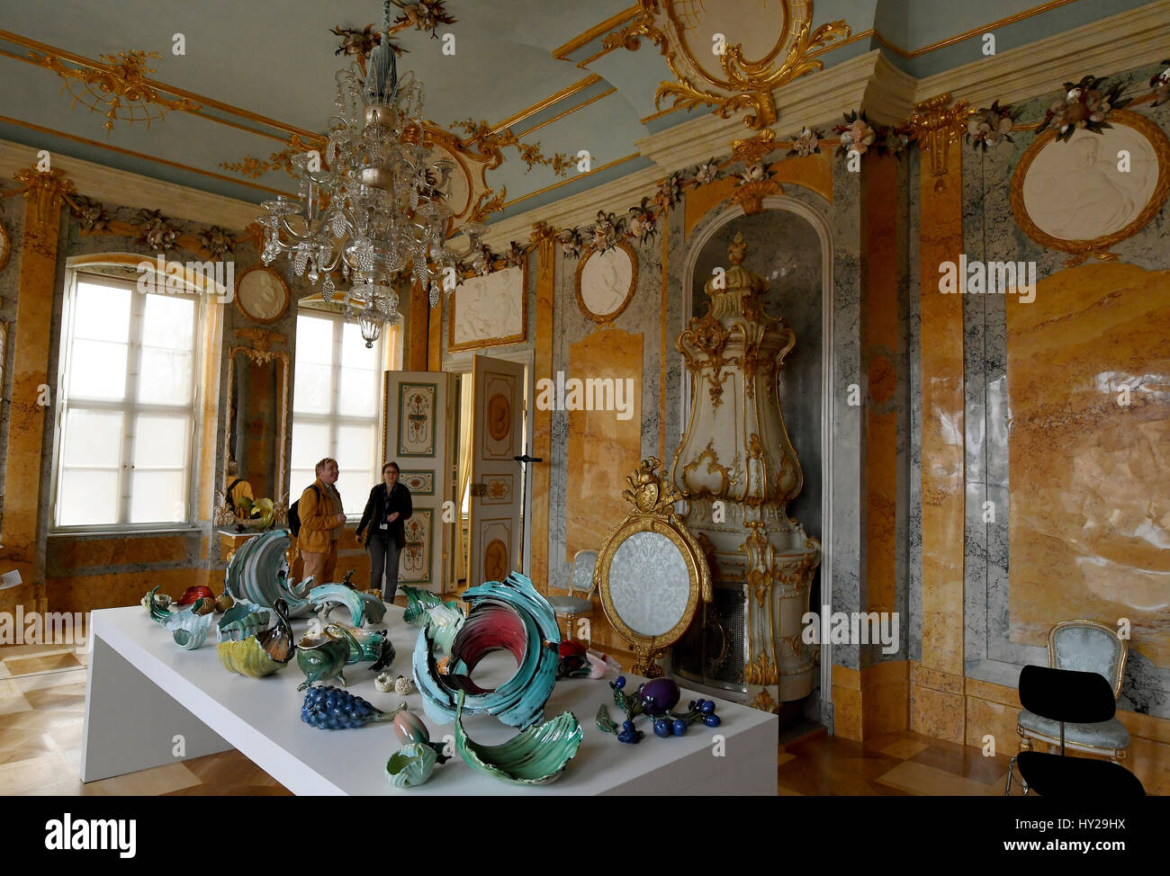 Palais de Rheinsberg, Allemagne. Mar 31, 2017. Le prix de la coquille restauré Palais Rheinsberg, Allemagne, 31 mars 2017. Le prix a été créé sur les ordres du Prince Henri de Prusse en 1769. Il est le seul survivant de l'intérieur chambre début période créative de l'architecte Carl Gotthard Langhans (1732-1808). Photo : Bernd Settnik/dpa-Zentralbild/dpa/Alamy Live News Banque D'Images