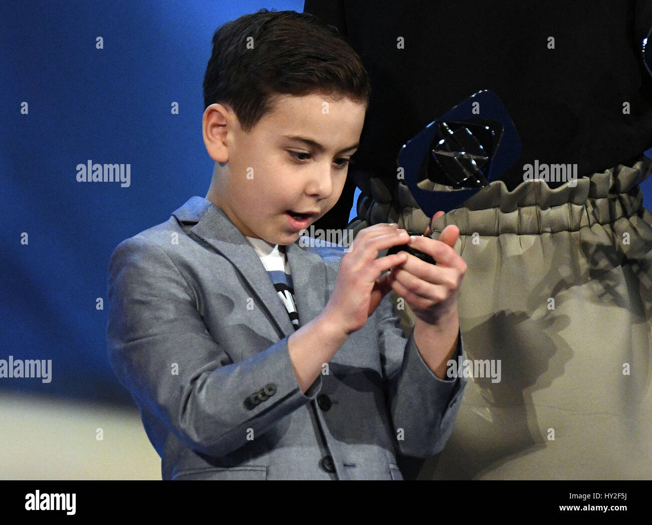 Marl, Allemagne. Mar 31, 2017. Gästehaus Winkler acteur Vincent à la 53e remise des prix de la télévision Grimme à Marl, Allemagne, 31 mars 2017. Hanh a reçu le prix de la catégorie des jeunes pour le film "der Mond und ich' (lt. La Lune et moi). Photo : Henning Kaiser/dpa/Alamy Live News Banque D'Images