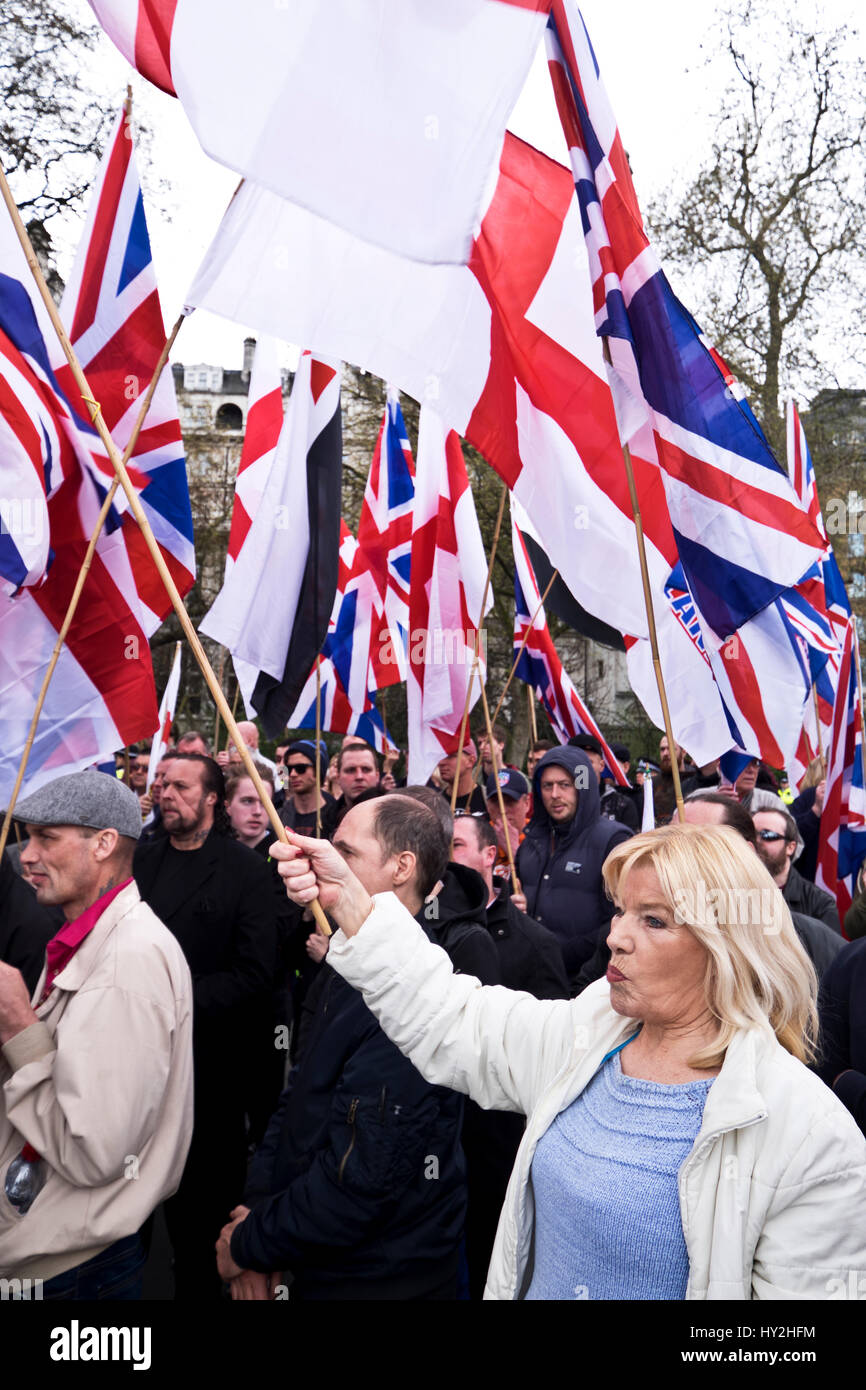 Mars anti-islamiques et Rallye à travers le centre de Londres de l'English Defence League et la Grande-Bretagne Premier Banque D'Images